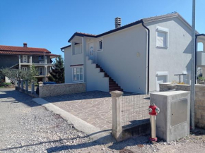 Lara Apartments